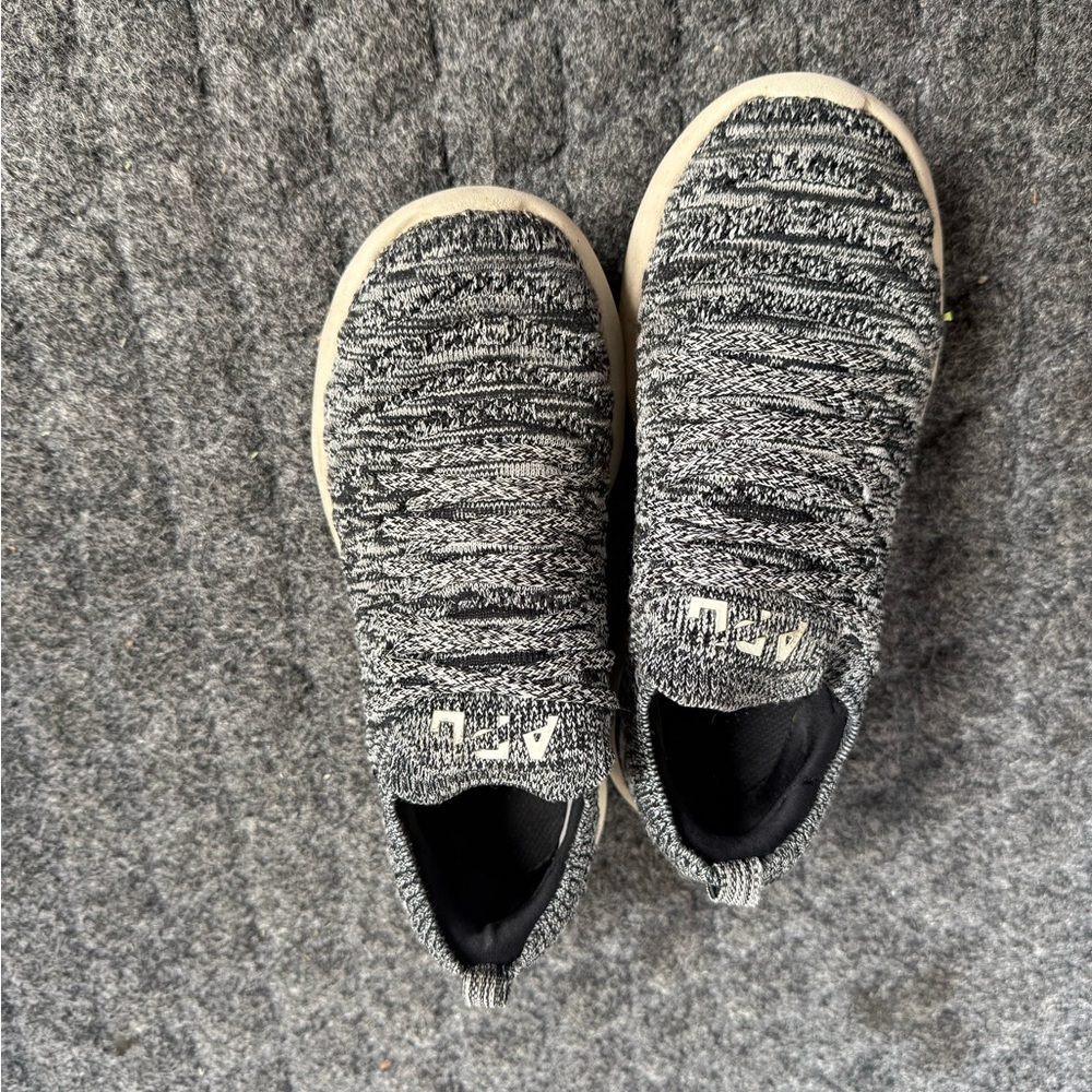 APL Women's Grey and White Knit Sneakers